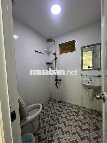 Cho thuê căn hộ Vạn Đô - Bến Vân Đồn. P1.Q4. DT85m2, 2pn.2wc- Giá 15tr