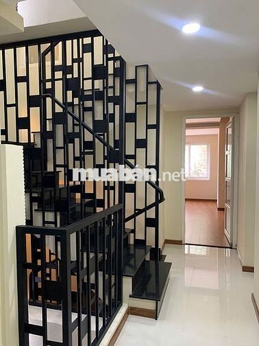 Cho thuê shophouse Chung cư Tôn Thất Thuyết, 4PN, Nhà mới, rộng rãi