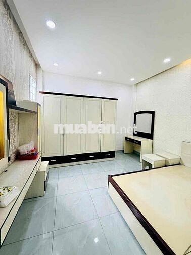 LẠC LONG QUÂN Ô TÔ NGỦ NHÀ - ĐƯỜNG 8M XE TẢI NÉ VỊ TRÍ ĐẸP NHỈNH 12 TỶ