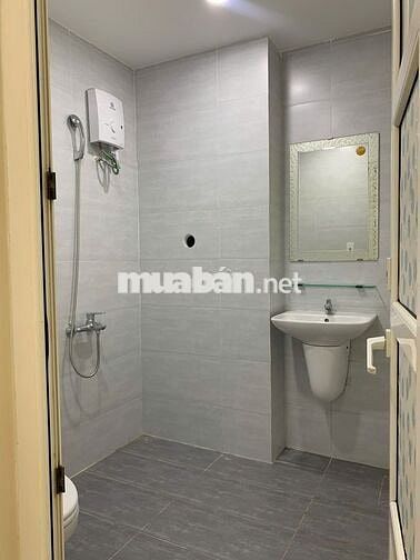 Cho thuê shophouse Chung cư Tôn Thất Thuyết, 4PN, Nhà mới, rộng rãi