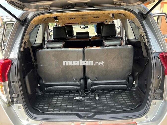 Toyota Innova 2017 2.0E Bạc