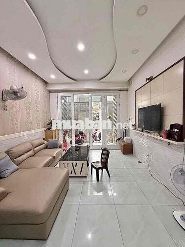 LẠC LONG QUÂN Ô TÔ NGỦ NHÀ - ĐƯỜNG 8M XE TẢI NÉ VỊ TRÍ ĐẸP NHỈNH 12 TỶ