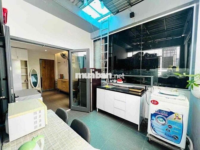 CHUYỂN CÔNG TÁC PASS GẤP CHDV 1PN BALCONY FULL NỘI THẤT NGAY TRƯỜNG SA