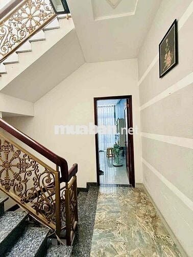 LẠC LONG QUÂN Ô TÔ NGỦ NHÀ - ĐƯỜNG 8M XE TẢI NÉ VỊ TRÍ ĐẸP NHỈNH 12 TỶ