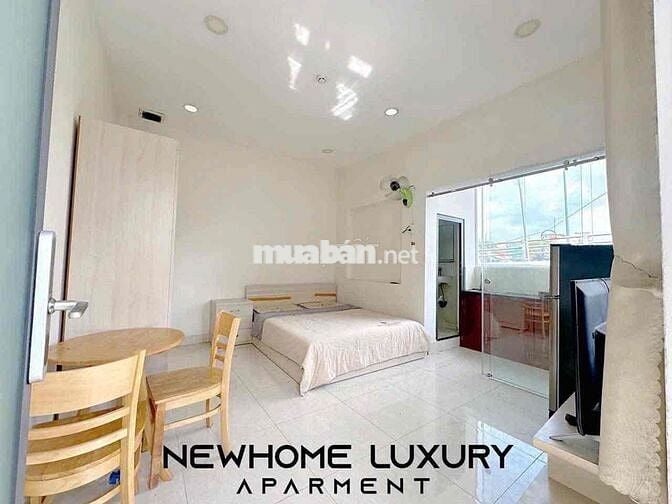 Căn hộ 1 Phòng ngủ Ban công Ngay Công Viên Gia Định Full nội thất