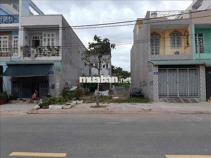 Bán Nhanh Đất KDC Long Hoà,80m2 giá 700Tr,Mặt Tiền KD 826, Cực Đẹp