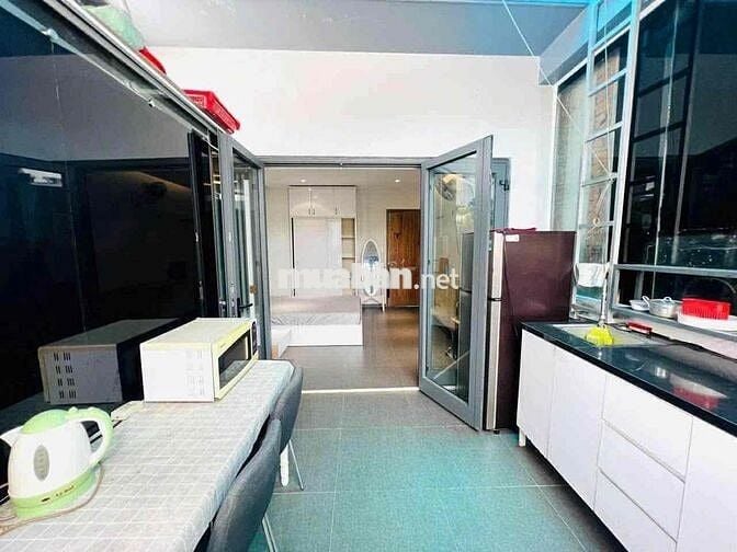 CHUYỂN CÔNG TÁC PASS GẤP CHDV 1PN BALCONY FULL NỘI THẤT NGAY TRƯỜNG SA