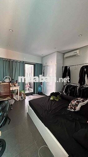 CHUYỂN CÔNG TÁC PASS GẤP CHDV 1PN BALCONY FULL NỘI THẤT NGAY TRƯỜNG SA