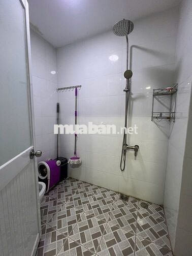 Cho thuê căn hộ Vạn Đô - Bến Vân Đồn. P1.Q4. DT85m2, 2pn.2wc- Giá 15tr