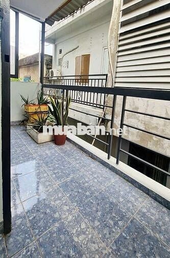 NHÀ Q10 3/2 SÁT MẶT TIỀN_CÓ NỘI THẤT_