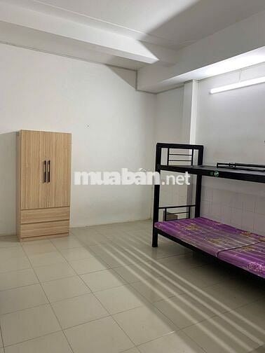 Phòng trống 20m2 khu trung tâm P. Linh Tây, Thủ Đức