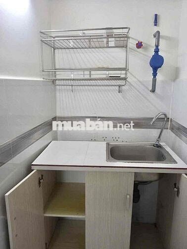 Phòng trọ giá rẻ có thang máy Âu Dương Lân Q8 kế cầu Chữ Y