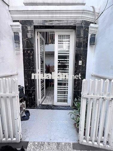 Nhà Hoàng Hoa Thám cho thuê - 2p 2wc - p7 - Bình Thạnh