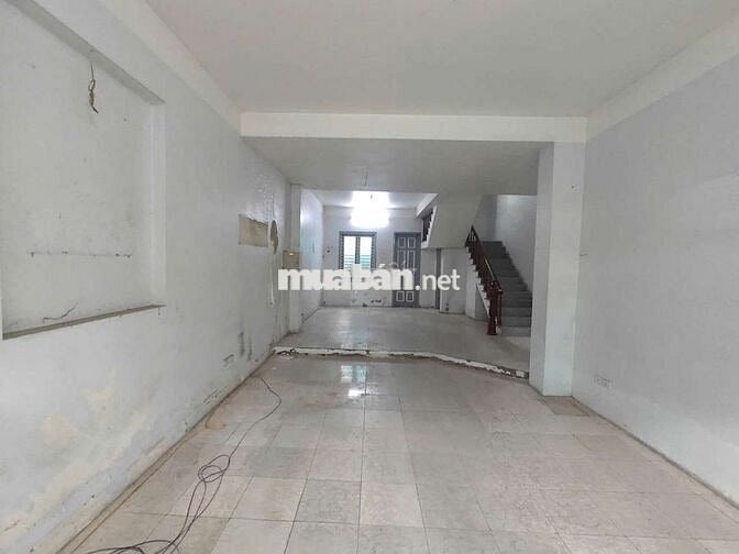 Mặt phố Việt Hưng - Nguyên Căn 96m2×3 Tầng - Cty, Vp,  KD