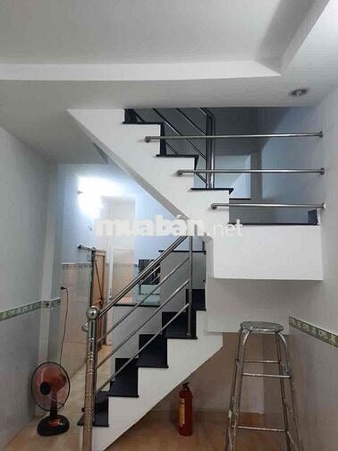 Cho thuê nhà Lê hồng phong q5  3 x 9