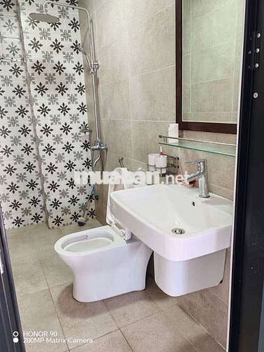 Cho Thuê Nhà Ngọc Thụy Long Biên Gara ô tô 123m 4 tầng 5p Ngủ Giá 25 t