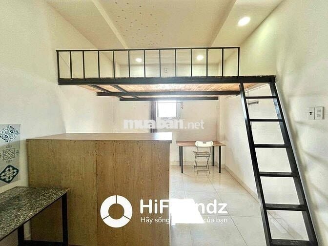 Duplex cửa sổ lớn thoáng mát full nt máy giặt riêng qua các trường đh