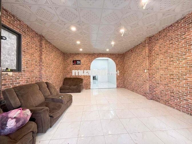 Mặt tiền đường Trần Ngọc Quế gần nhà thờ | Thuận tiện kinh doanh