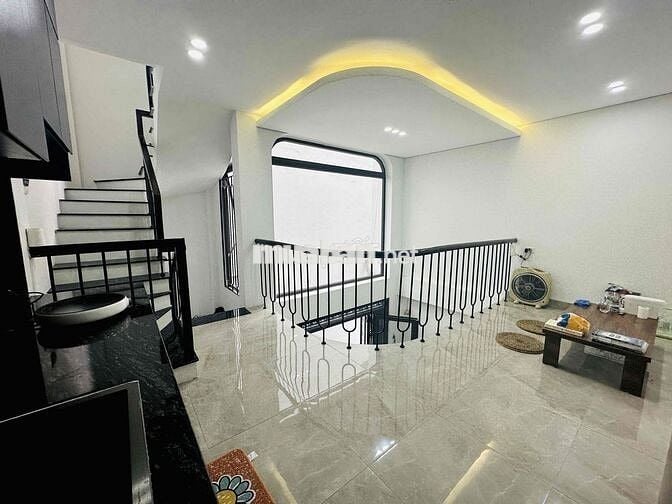 (CHO THUÊ) NHÀ RIÊNG 3 NGỦ GẦN AEON MALL LONG BIÊN