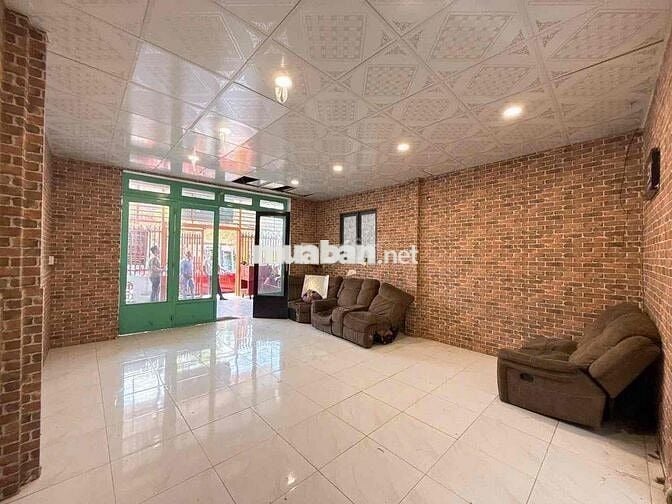 Mặt tiền đường Trần Ngọc Quế gần nhà thờ | Thuận tiện kinh doanh