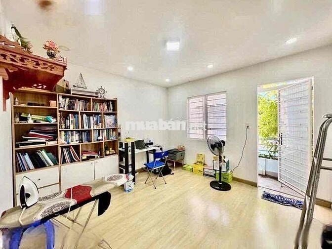 CHO THUÊ NHÀ LÀM CHDV/CẢI TẠO(4PN,4WC)2 LẦU(4x15) NGUYỂN HỒNG ĐÀO