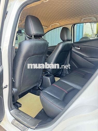 Mazda 2 2017  1.5 AT Sedan - 60000 km