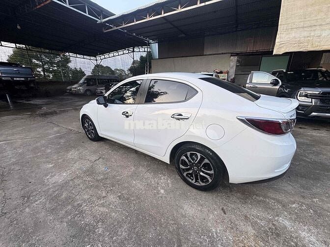 Mazda 2 2017  1.5 AT Sedan - 60000 km