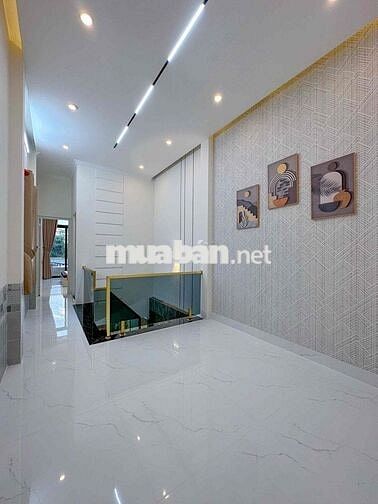 BÁN NHÀ ĐẸP FULL NỘI THẤT HẺM TRỤC CHÍNH HẺM 156 LÊ ANH XUân CẦN THƠ