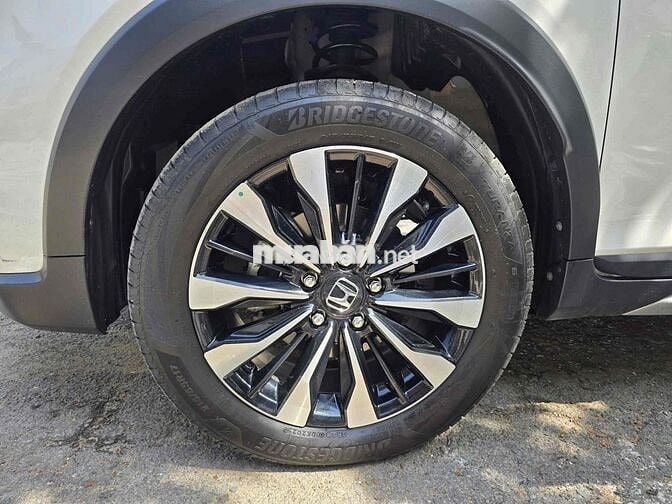 Honda BR-V 2024 L - 26000 km một chủ đi gia đình