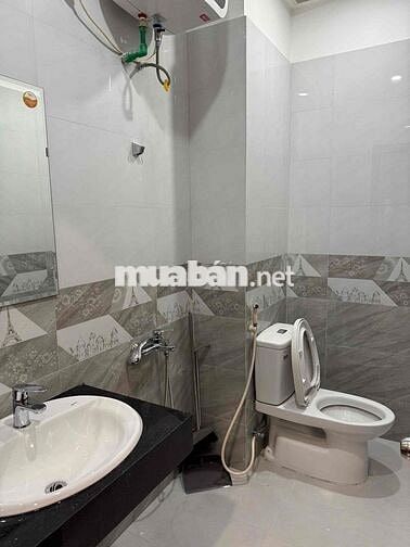 Cho Thuê căn hộ studio cao cấp ở KĐT Royalpark