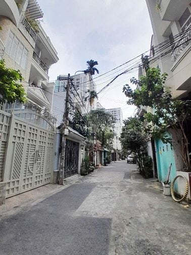 Nhà đẹp đường Yên Thế 5.1x25m, hầm 3 lầu giá 23 tỷ