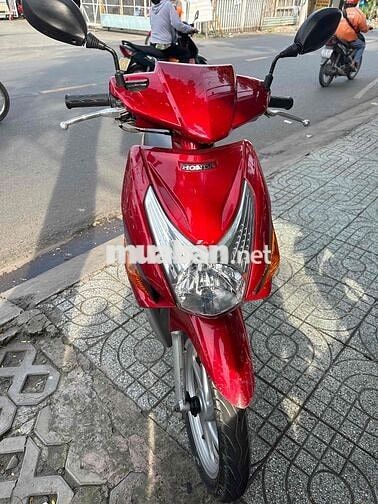 Honda Click 2011 màu Đỏ