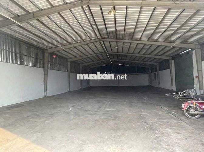 CHO THUÊ NHÀ XƯỞNG 650M2 TRONG KCN LÊ MINH XUÂN – TRẦN ĐẠI NGHĨA