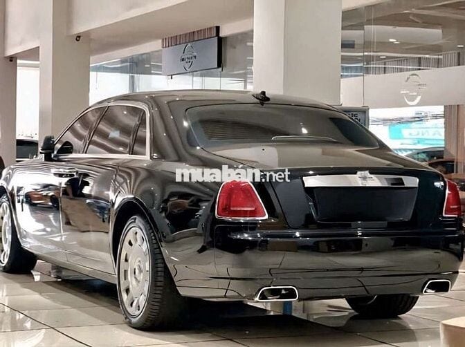 66 981 2011 EWB 6.6 V12 - 49000 km