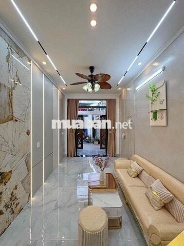 BÁN NHÀ ĐẸP FULL NỘI THẤT HẺM TRỤC CHÍNH HẺM 156 LÊ ANH XUân CẦN THƠ