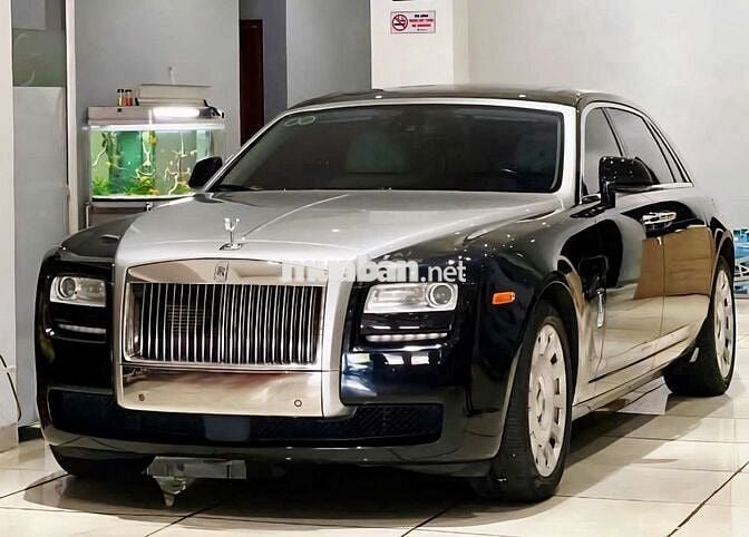 66 981 2011 EWB 6.6 V12 - 49000 km