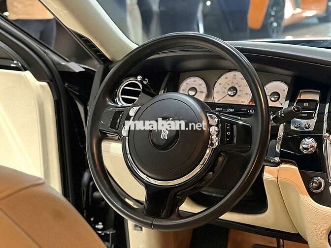 66 981 2011 EWB 6.6 V12 - 49000 km