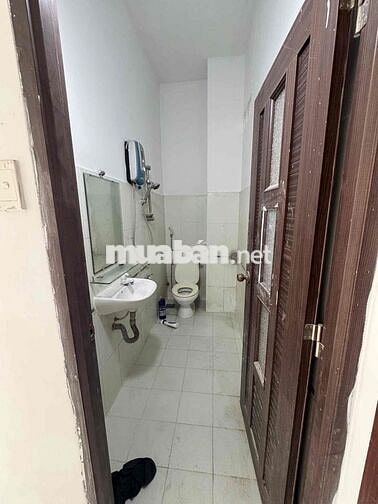 CHO THUÊ NHÀ ĐẸP 4PN3WC 3 MÁY LẠNH HẺM XE TẢI