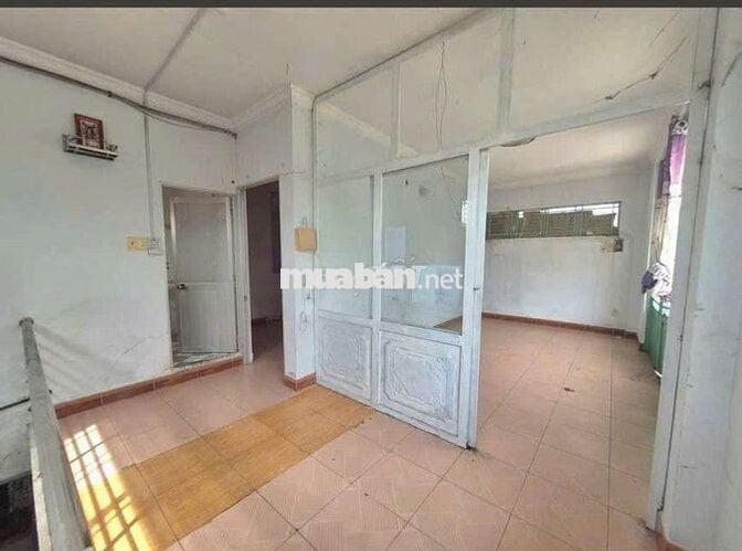 CHO  THUÊ  KHO  XƯỞNG ( 212 m2)  PHƯỜNG  TÂN  TẠO. QUẬN  BÌNH  TÂN