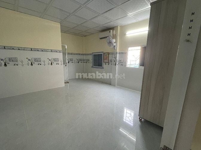 Cho thuê nhà nguyên căn. 2 mặt hẻm. Ô tô vào tận nhà