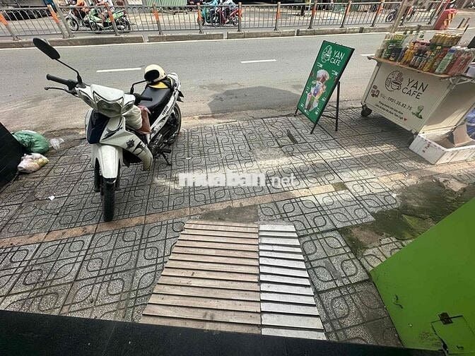MẶT TIỀN PHAN VĂN TRỊ P1 GÒ VẤP GẦN NGÃ TƯ NGUYỄN THÁI SƠN VINCOM
