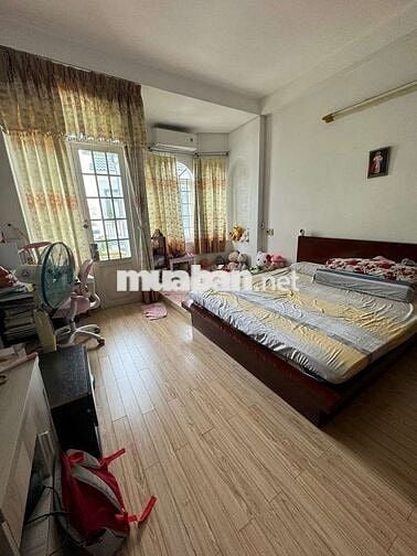 Bán nhà 3 tầng sân thượng, 4 x 12 sổ riêng, Hxh, giá chỉ 4 tỷ 850tr bl