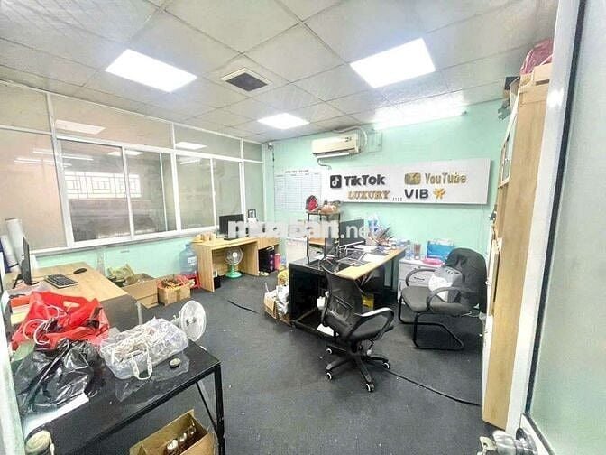 Cho thuê kho 200m gác lửng văn phòng