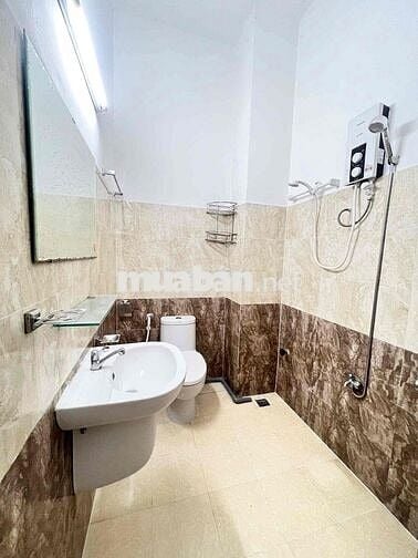 CHO THUÊ 2PN 4NG4XE GẦN ETOWN - CẦU VƯỢT HOÀNG HOA THÁM - NHÀ GA T3