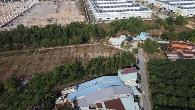 2TỶ400 TRIỆU , ĐẤT 15X47 MẶT TIỀN 18M ,NGAY CỔNG CHÍNHKCN PHƯỚC ĐÔNG 