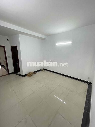 Phòng trọ 20m2 đường Tạ Quang Bửu, Quận 8