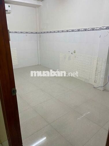 Chính chủ cho thuê nhà diện tích lớn q8