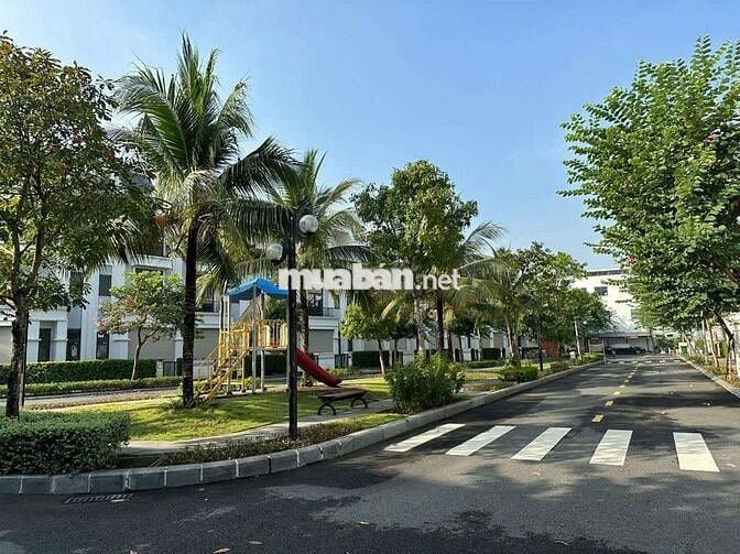 Nhà sông Vàm Cỏ Đông Solar 302 Ng V Tuôi 9,5tr/th 3PN-3WC chính chủ