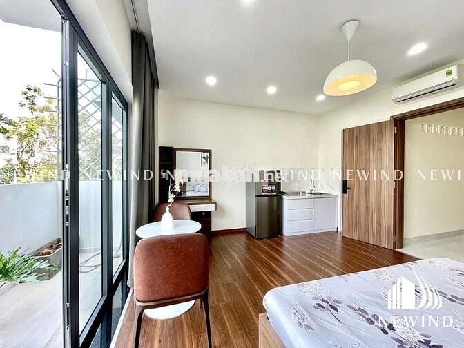 Khai trương căn hộ ban công/cửa sổ full nội thất