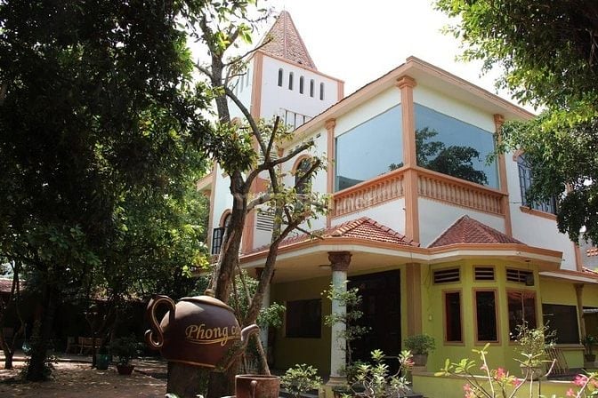 Bán Gấp Biệt Thự sân vườn :Đường Thống Nhất,Gò Vấp, Tp.HCM_DT:1.244m2